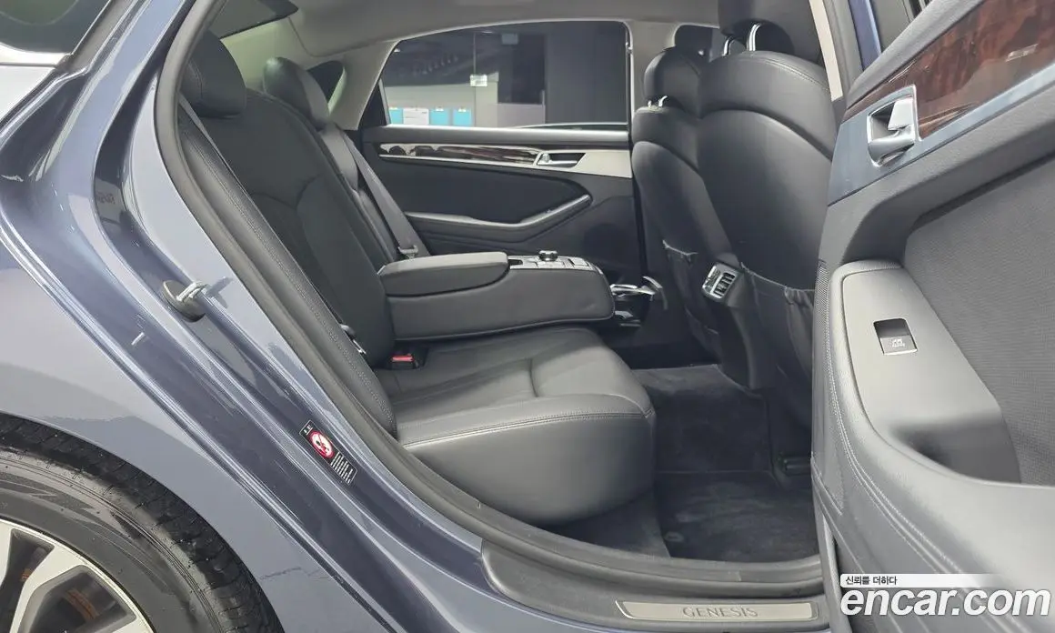 Hyundai Genesis 2014 3.3 автомат (гидро), фото 17