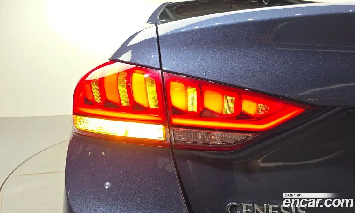 Hyundai Genesis 2014 3.3 автомат (гидро), фото 8