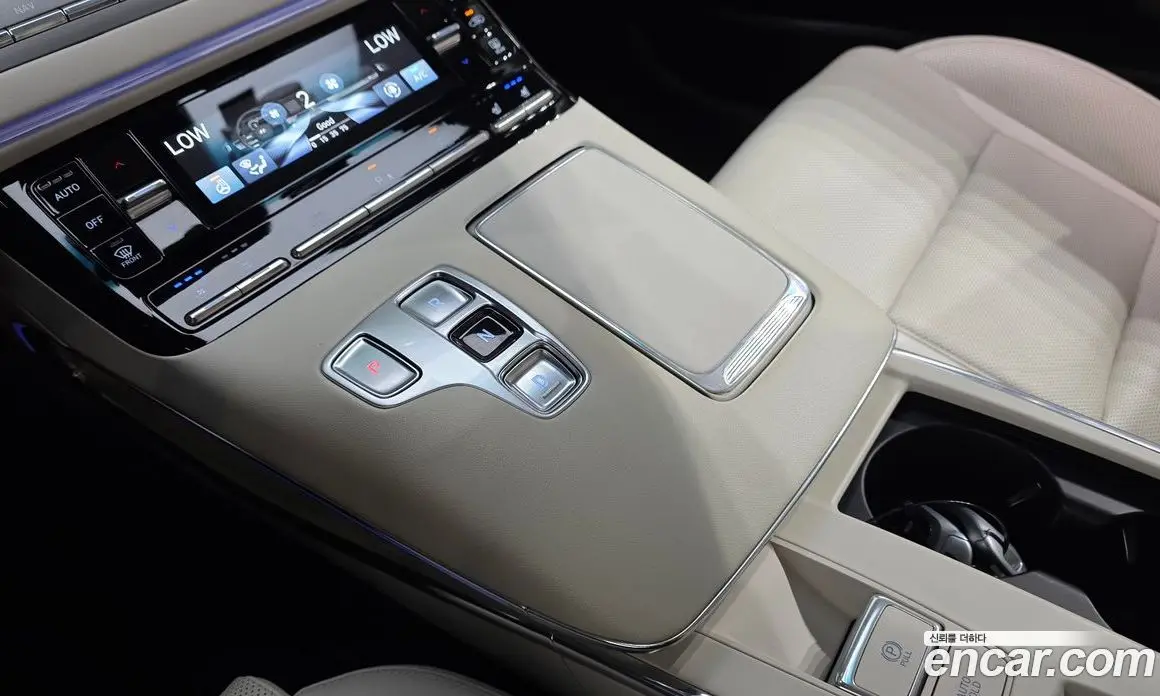 Hyundai Grandeur 2022 2.5 автомат (гидро), фото 12