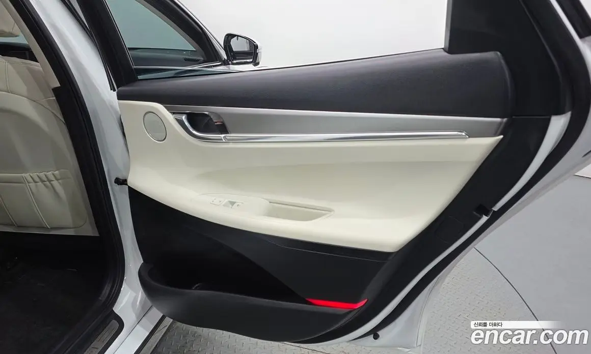 Hyundai Grandeur 2022 2.5 автомат (гидро), фото 15