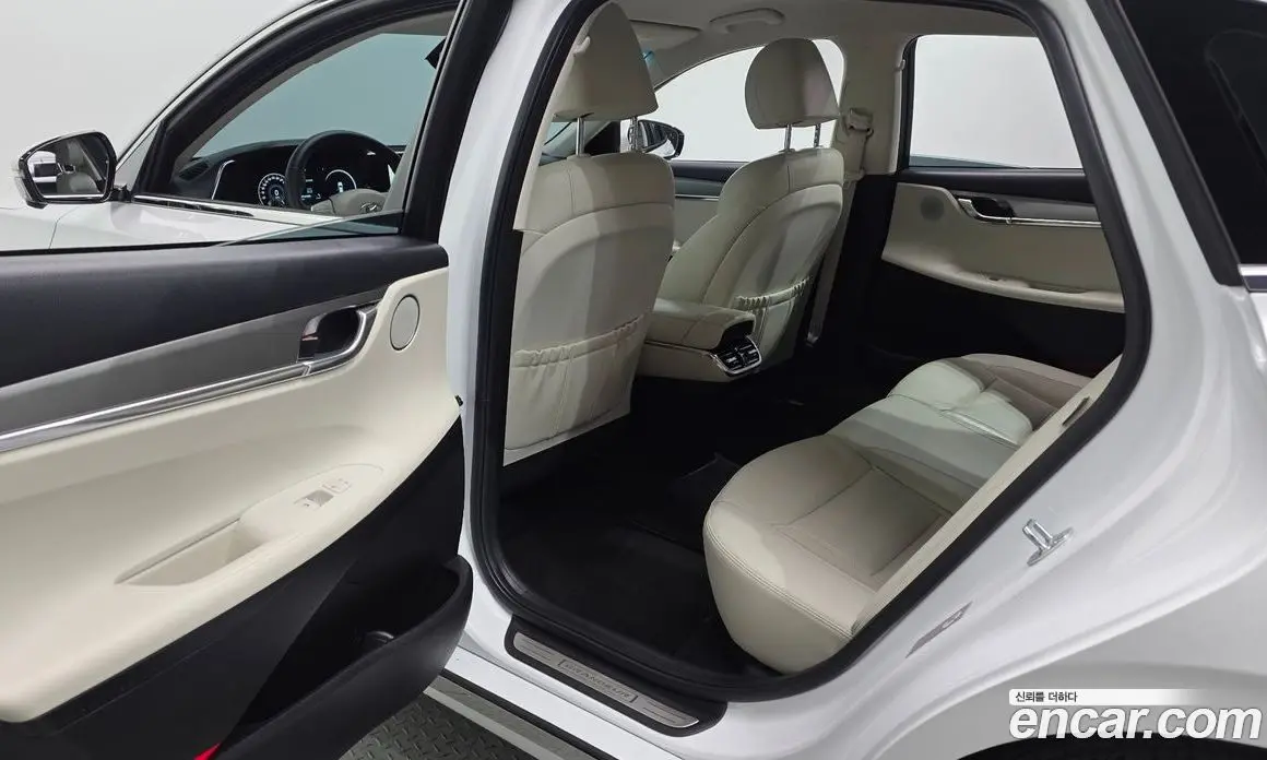 Hyundai Grandeur 2022 2.5 автомат (гидро), фото 18