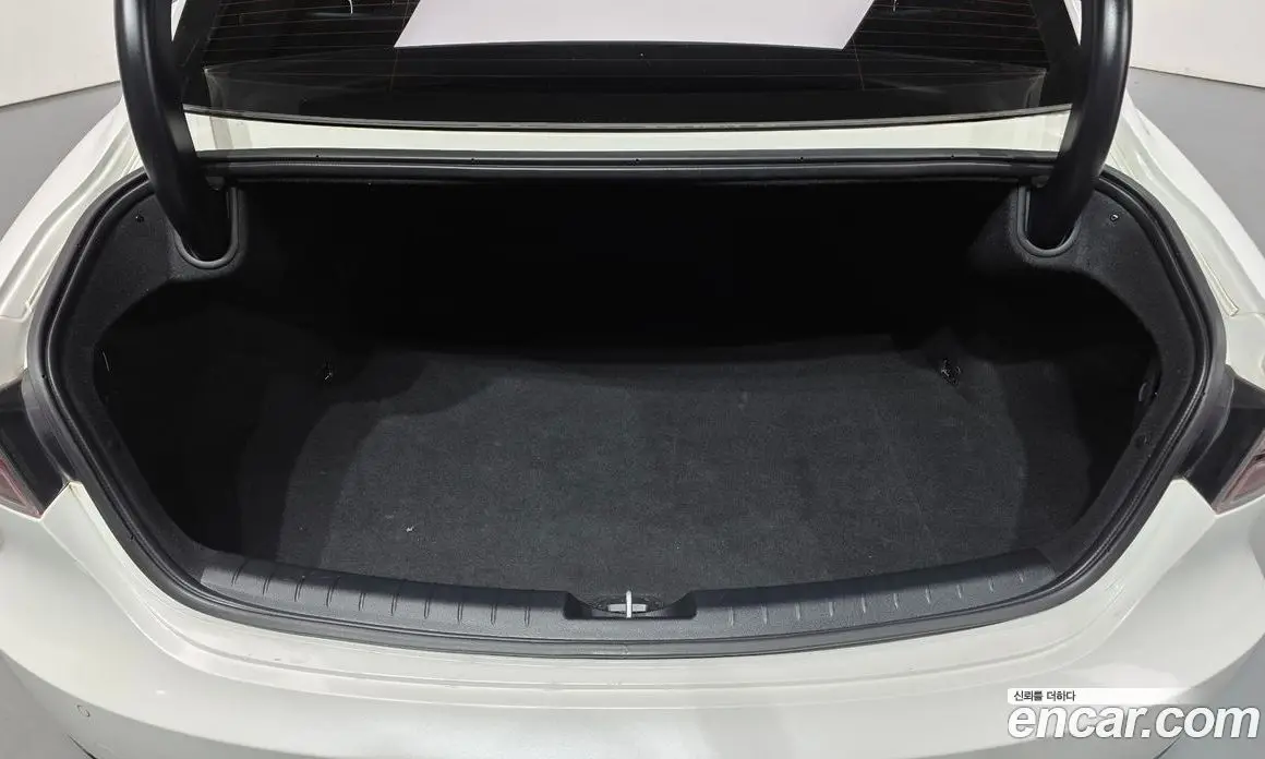 Hyundai Grandeur 2022 2.5 автомат (гидро), фото 24