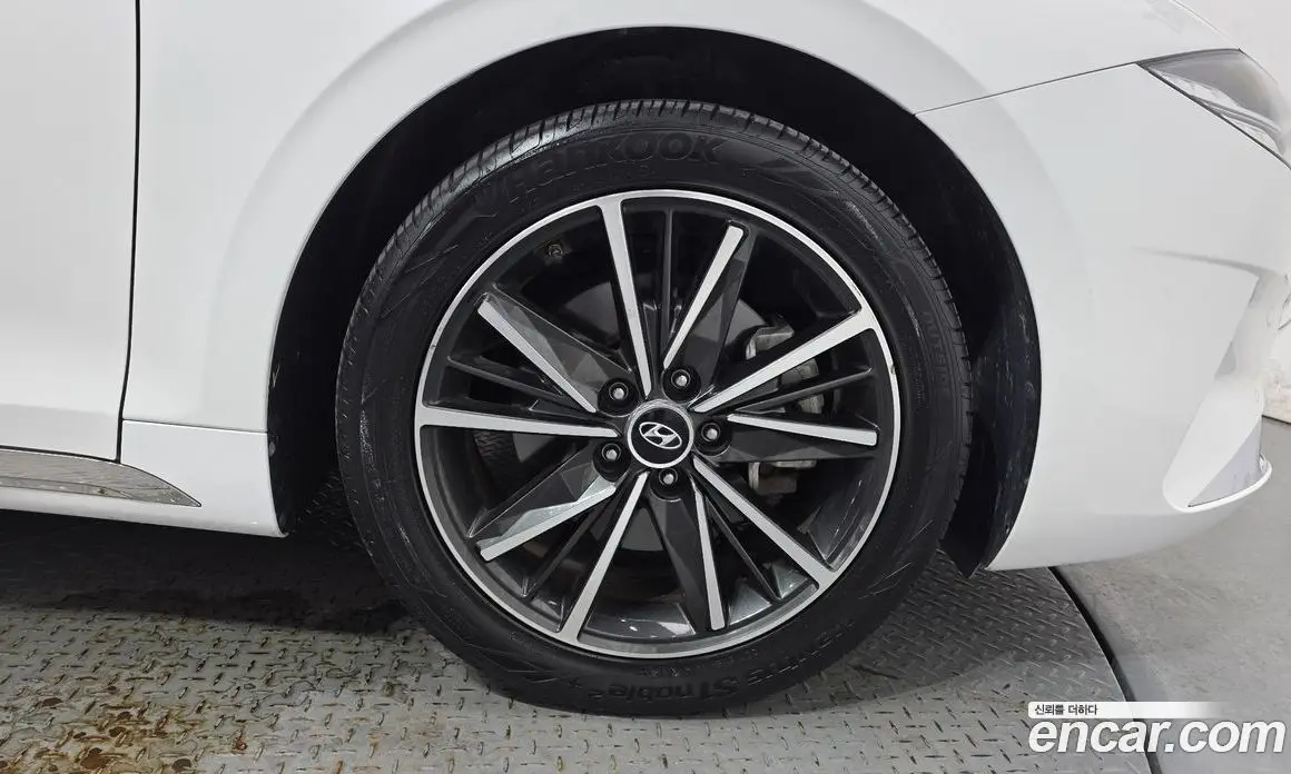 Hyundai Grandeur 2022 2.5 автомат (гидро), фото 7