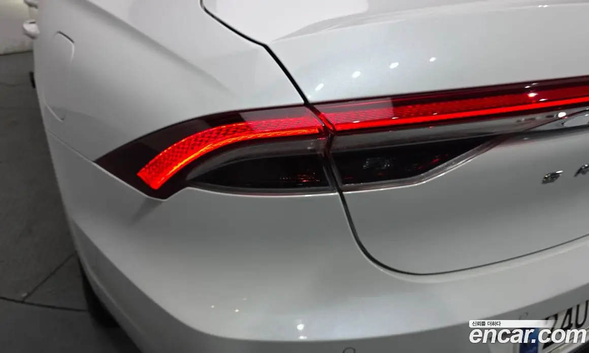 Hyundai Grandeur 2022 2.5 автомат (гидро), фото 9