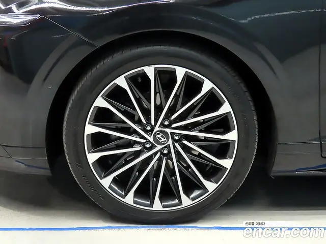 Hyundai Grandeur 2023 2.5 автомат (гидро), миниатюра 5 Hyundai Grandeur 2023 2.5 автомат (гидро), миниатюра 5