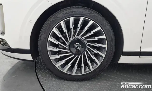 Hyundai Grandeur 2023 1.6 автомат (гидро), миниатюра 5