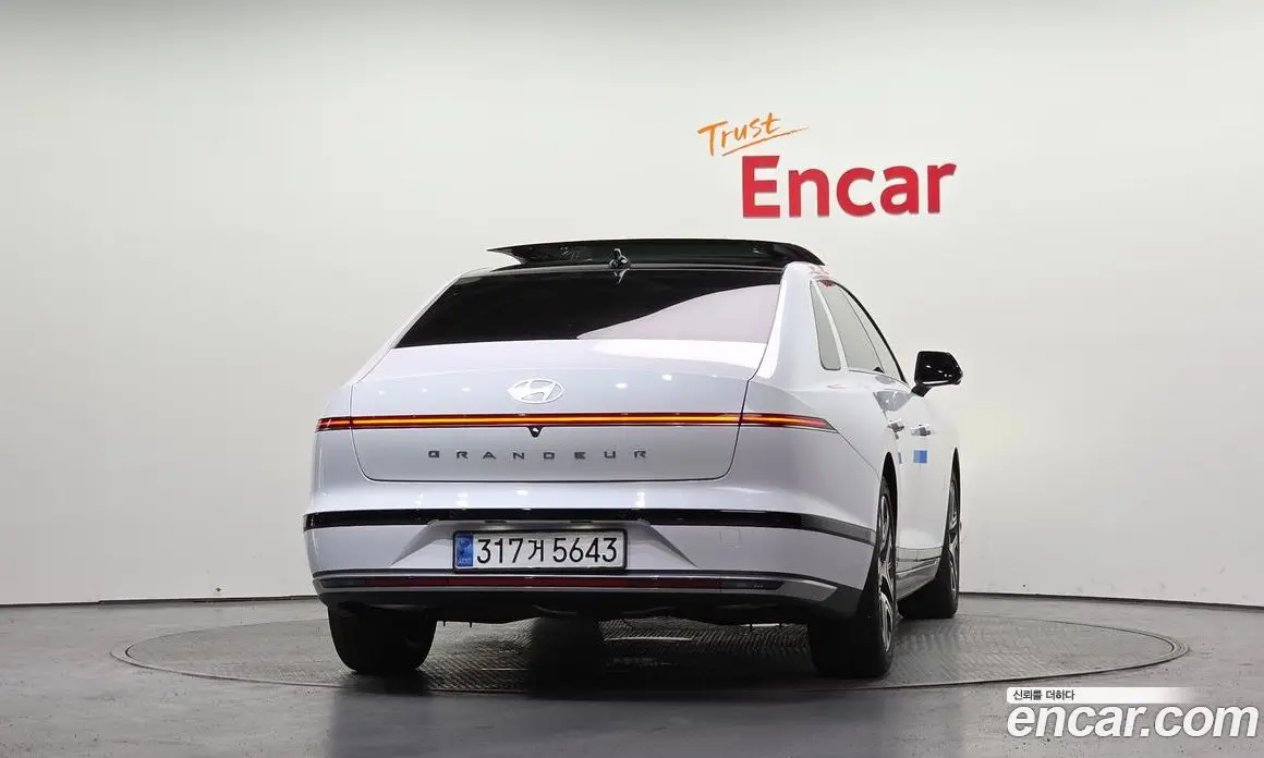 Hyundai Grandeur 2024 1.6 автомат (гидро), фото 4