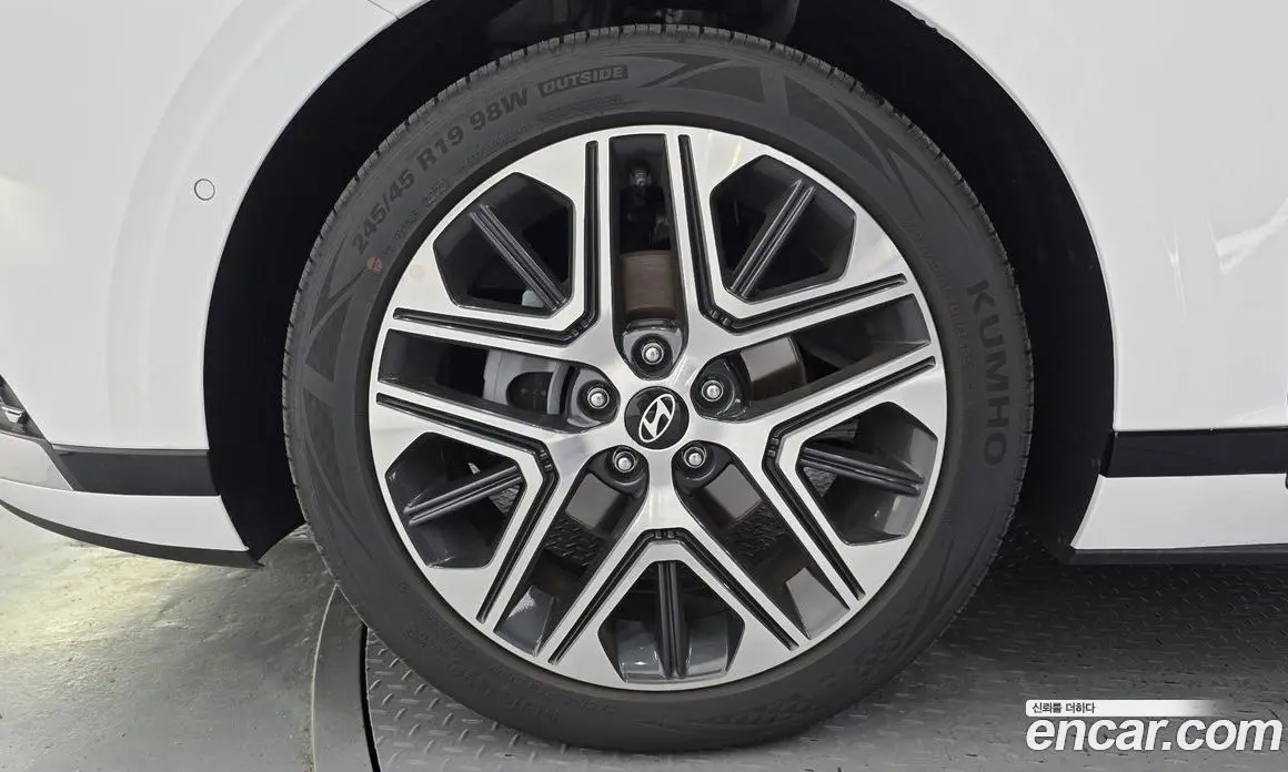 Hyundai Grandeur 2024 1.6 автомат (гидро), фото 5