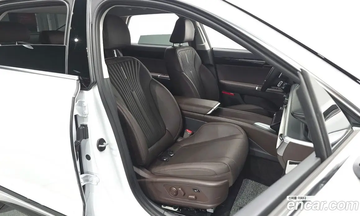 Hyundai Grandeur 2025 2.5 автомат (гидро), фото 16
