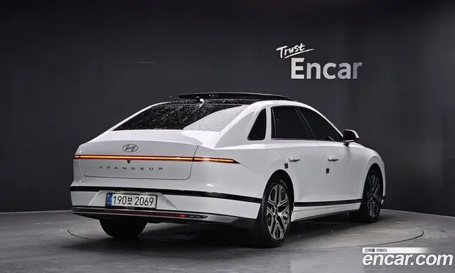 Hyundai Grandeur 2025 1.6 автомат (гидро), миниатюра 1
