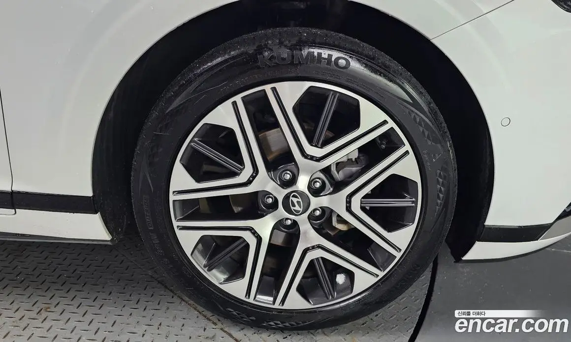 Hyundai Grandeur 2025 1.6 автомат (гидро), фото 4