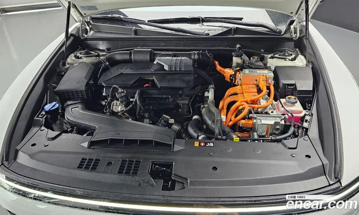 Hyundai Grandeur 2025 1.6 автомат (гидро), фото 5