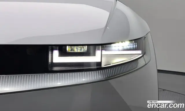 Hyundai Ioniq 5 2024 0.1 автомат (гидро), миниатюра 7