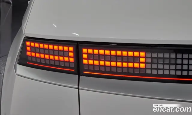 Hyundai Ioniq 5 2024 0.1 автомат (гидро), миниатюра 8