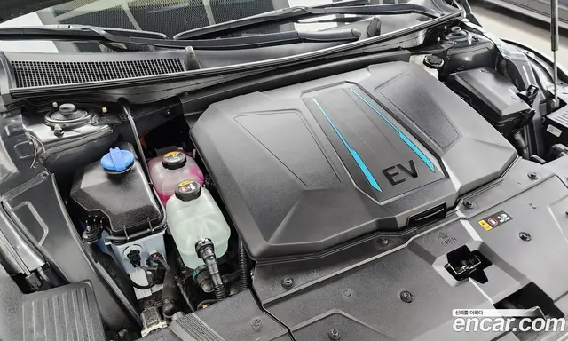 Hyundai Ioniq 5 2024 0.1 автомат (гидро), миниатюра 6