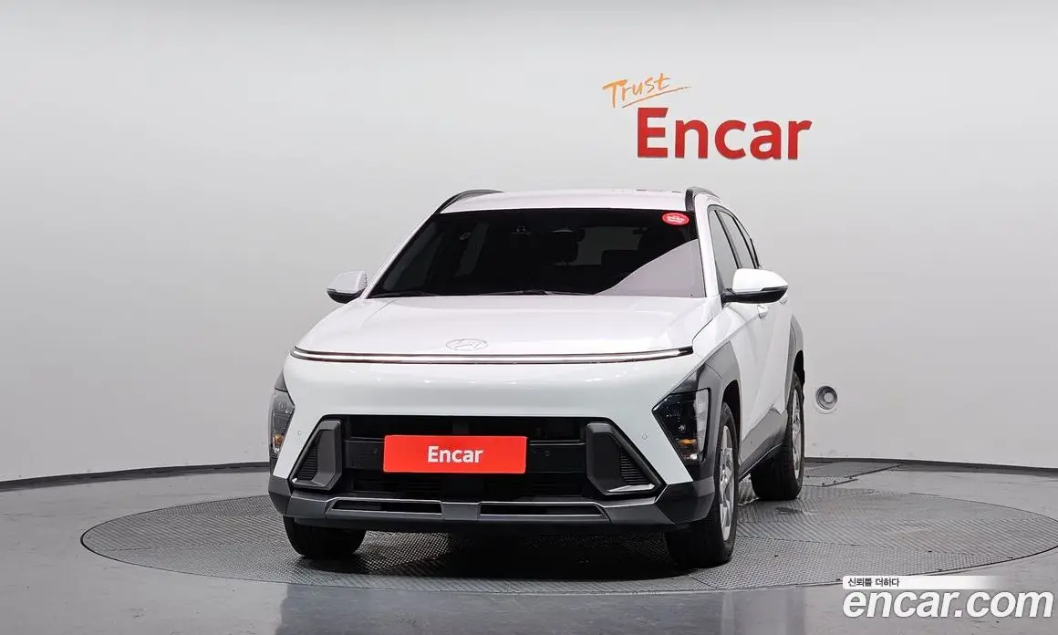 Hyundai Kona 2023 1.6 автомат (гидро), фото 3