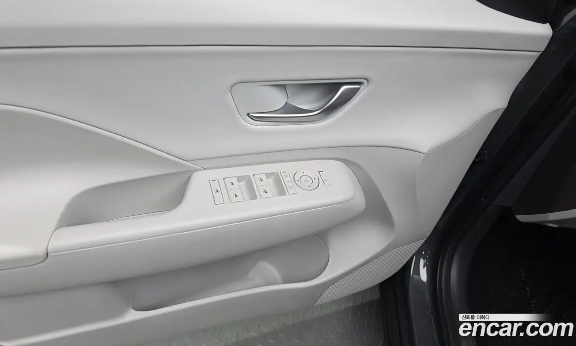 Hyundai Kona 2025 1.6 автомат (гидро), фото 30