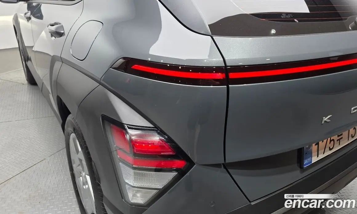 Hyundai Kona 2025 1.6 автомат (гидро), фото 9