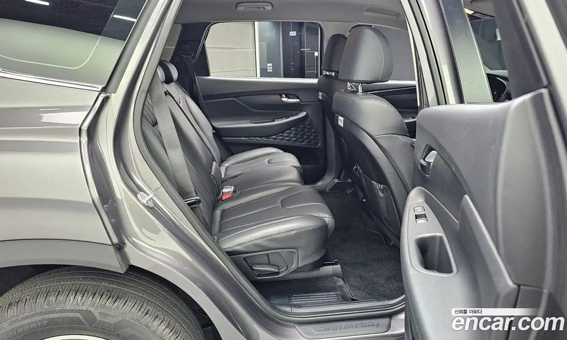 Hyundai Santa Fe 2022 1.6 автомат (гидро), фото 18