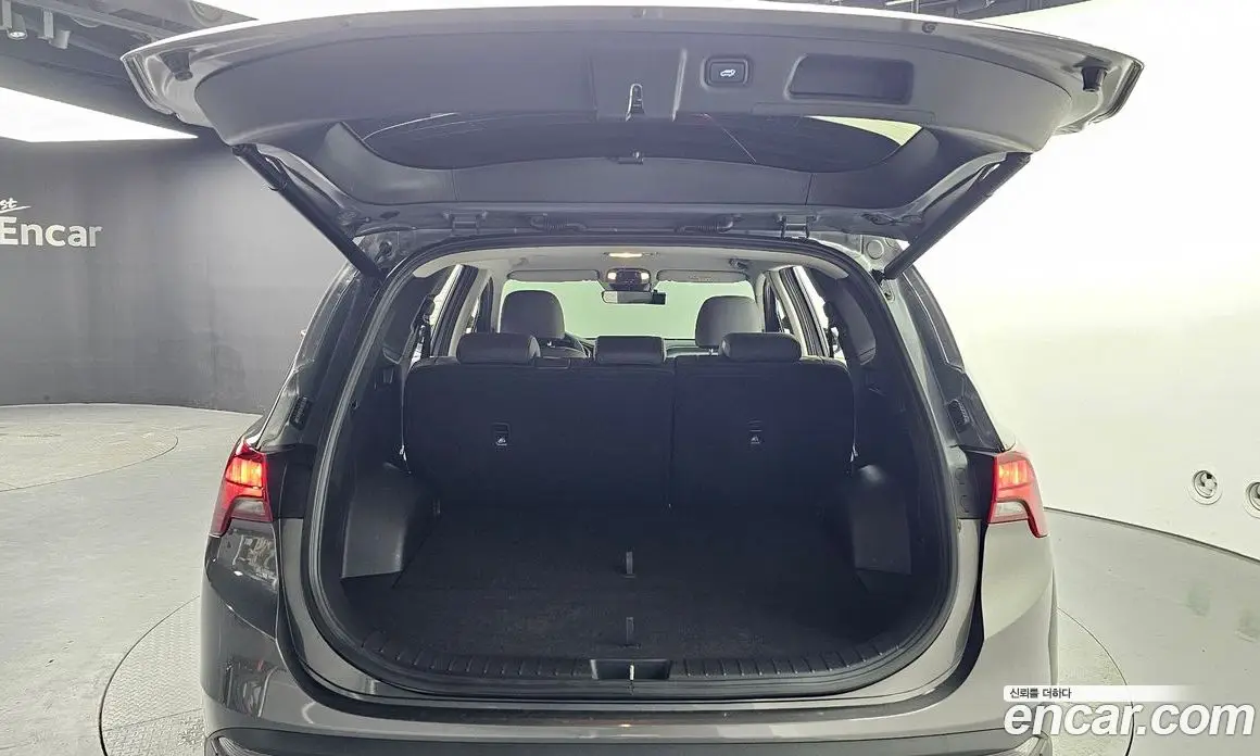 Hyundai Santa Fe 2022 1.6 автомат (гидро), фото 26