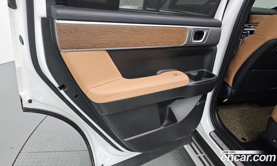 Hyundai Santa Fe 2024 1.6 автомат (гидро), фото 15