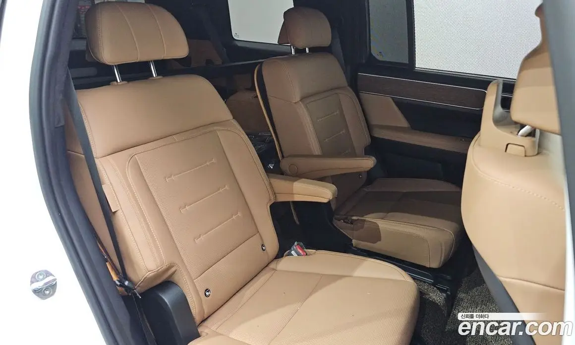 Hyundai Santa Fe 2024 1.6 автомат (гидро), фото 32