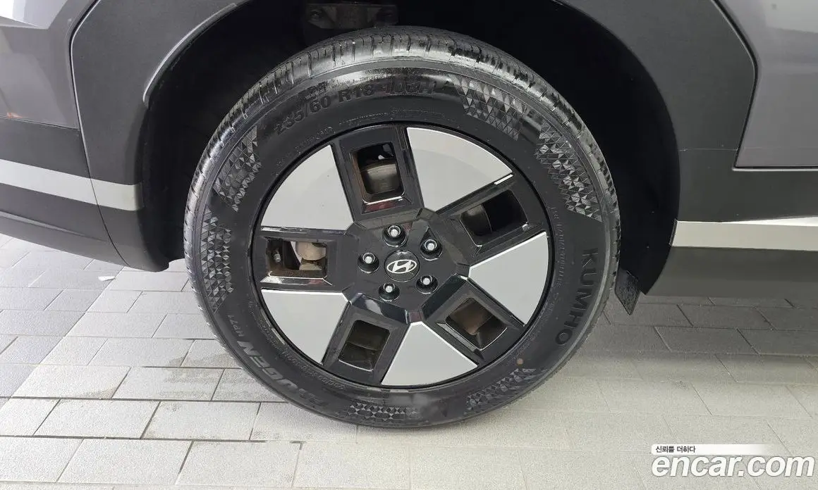 Hyundai Santa Fe 2024 1.6 автомат (гидро), фото 5