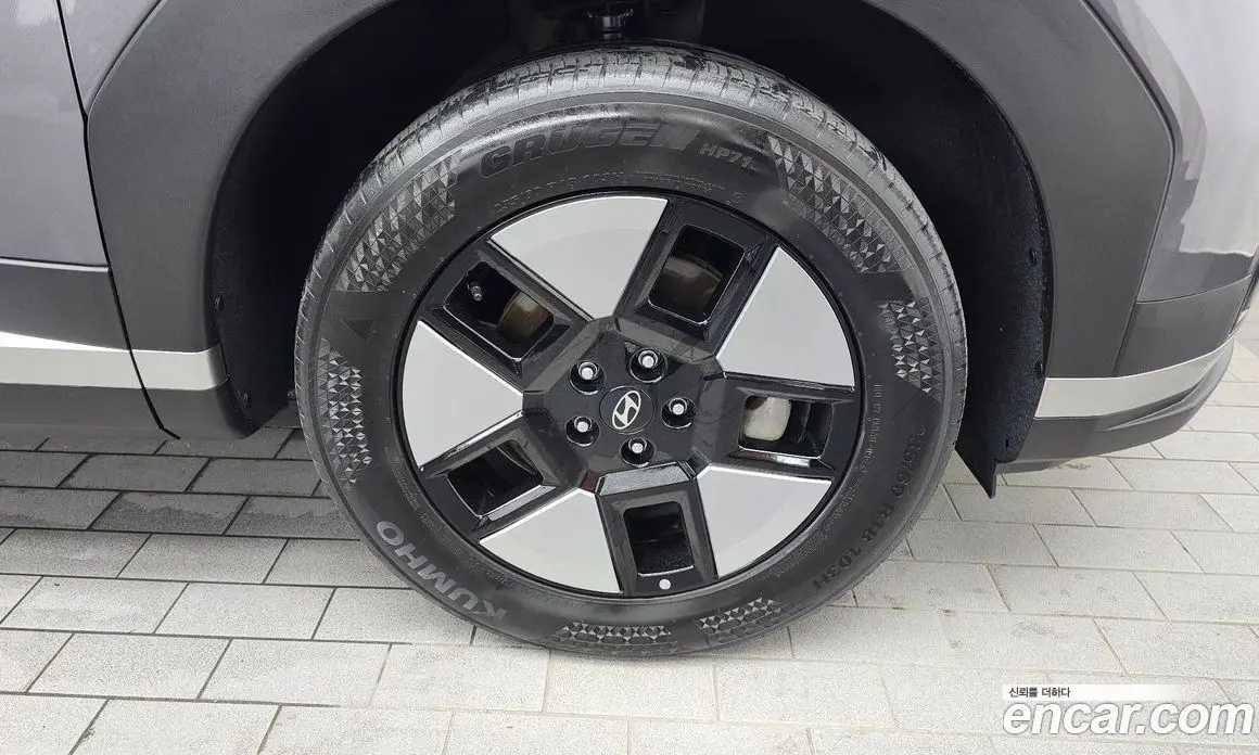 Hyundai Santa Fe 2024 1.6 автомат (гидро), фото 7