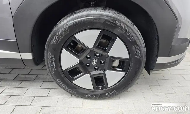 Hyundai Santa Fe 2024 1.6 автомат (гидро), миниатюра 7