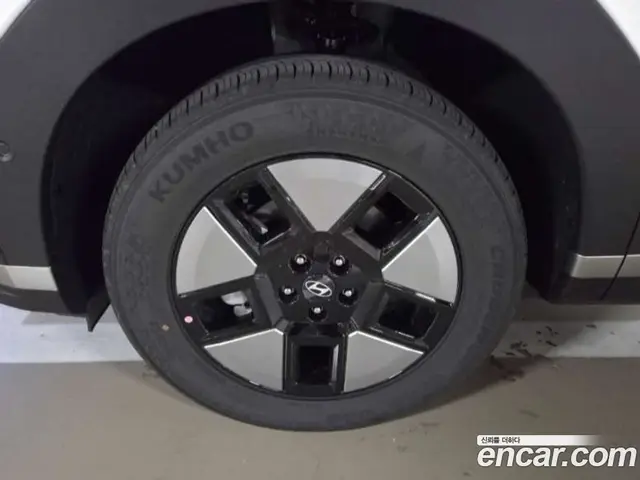 Hyundai Santa Fe 2026 1.6 автомат (гидро), миниатюра 5