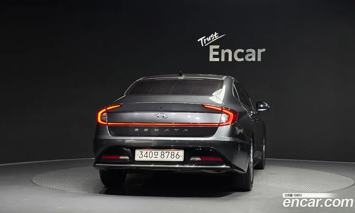 Hyundai Sonata 2022 2.0 автомат (гидро), фото 4