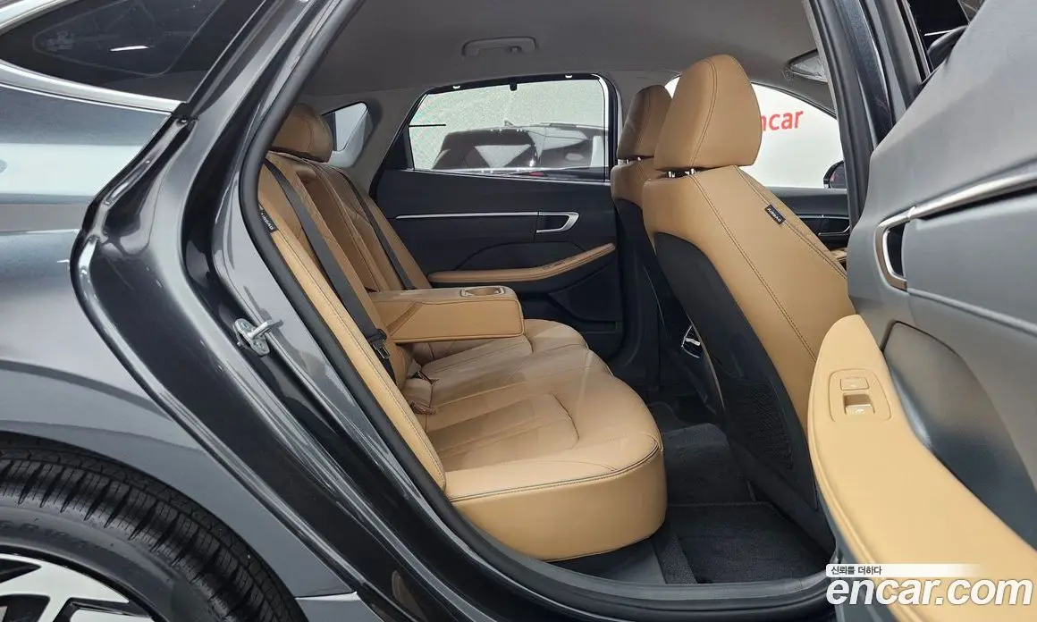 Hyundai Sonata 2026 1.6 автомат (гидро), фото 17