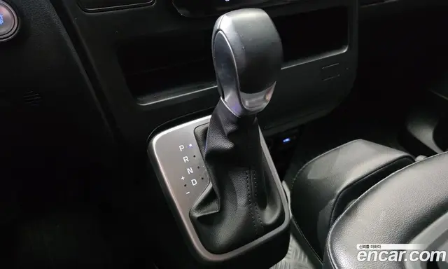 Hyundai Staria 2022 2.2 автомат (гидро), миниатюра 12