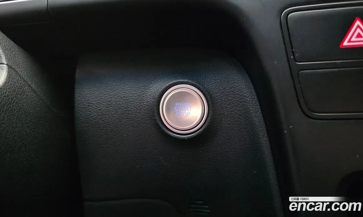Hyundai Staria 2022 2.2 автомат (гидро), фото 22