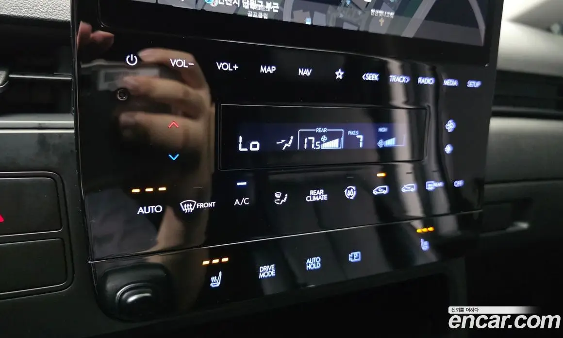 Hyundai Staria 2022 2.2 автомат (гидро), фото 26