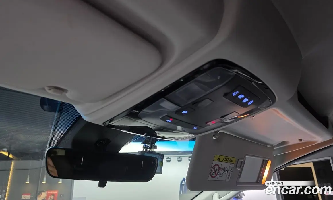 Hyundai Staria 2022 2.2 автомат (гидро), фото 27