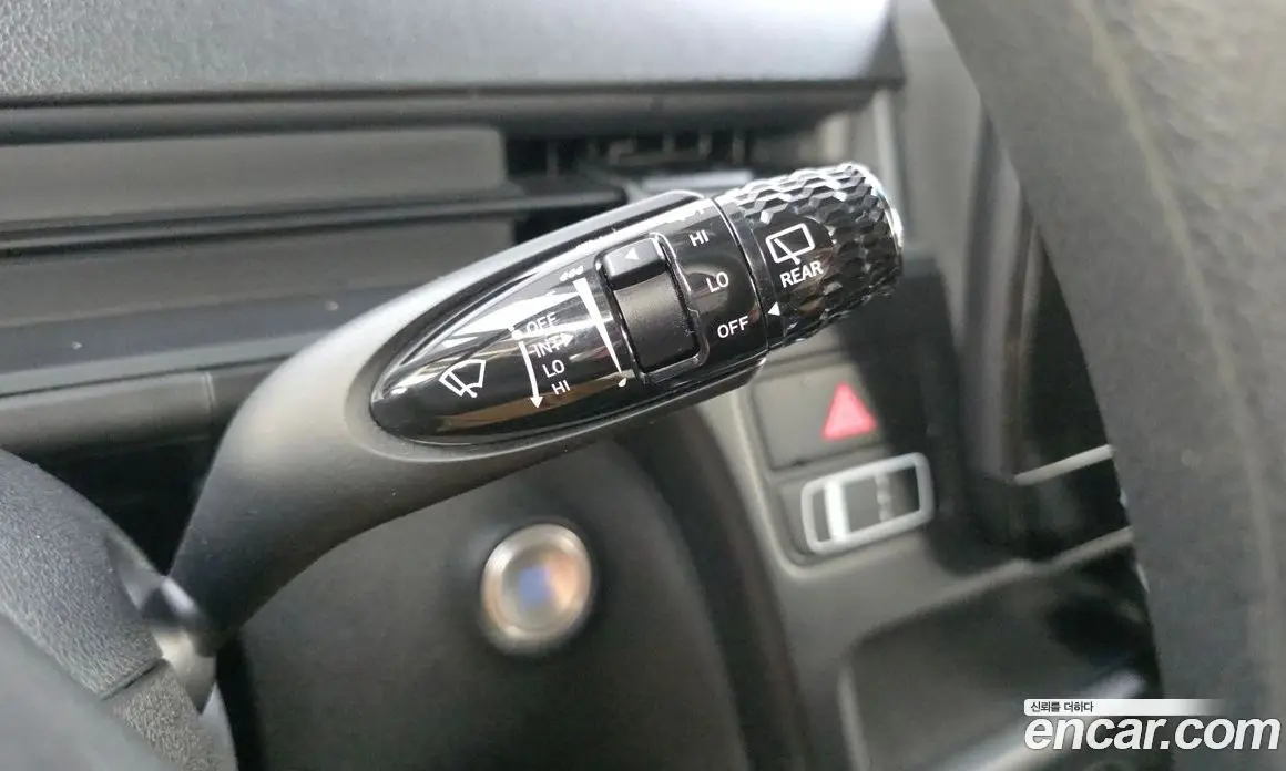 Hyundai Staria 2023 2.2 автомат (гидро), фото 19
