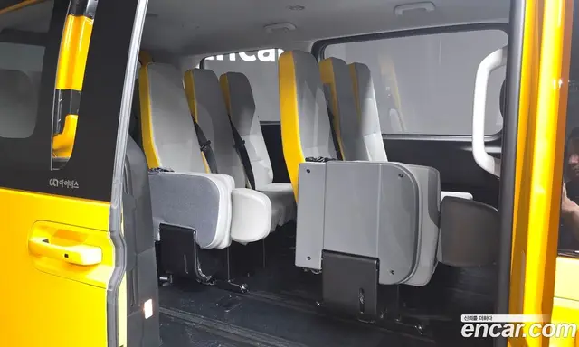 Hyundai Staria 2025 3.5 автомат (гидро), миниатюра 11