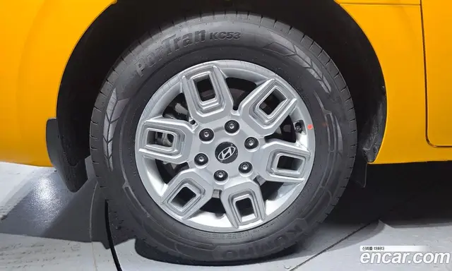 Hyundai Staria 2025 3.5 автомат (гидро), миниатюра 5