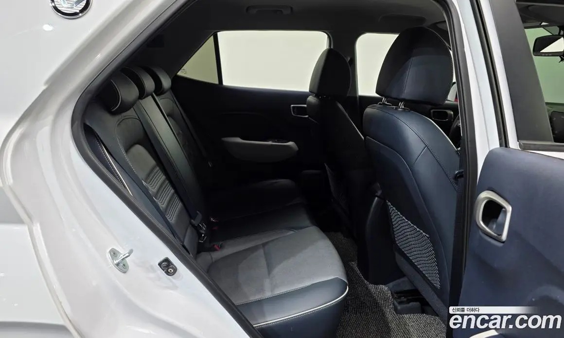 Hyundai Venue 2020 1.6 автомат (гидро), фото 18