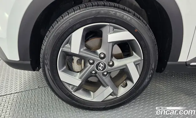 Hyundai Venue 2020 1.6 автомат (гидро), миниатюра 5