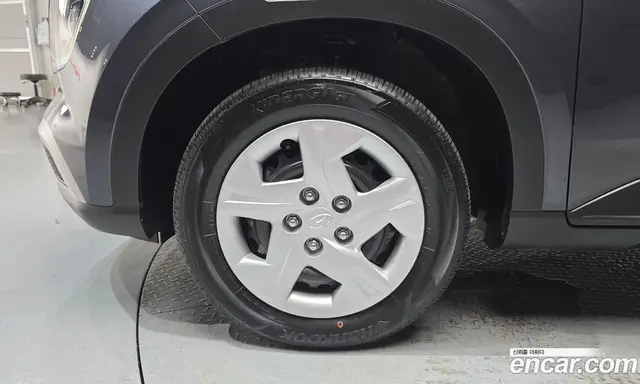 Hyundai Venue 2023 1.6 автомат (гидро), миниатюра 5