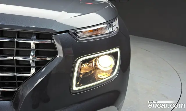 Hyundai Venue 2023 1.6 автомат (гидро), миниатюра 8
