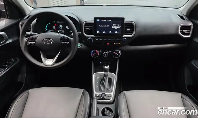 Hyundai Venue 2023 1.6 автомат (гидро), миниатюра 10