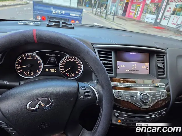 Infiniti QX60 2018 3.5 автомат (гидро), миниатюра 9
