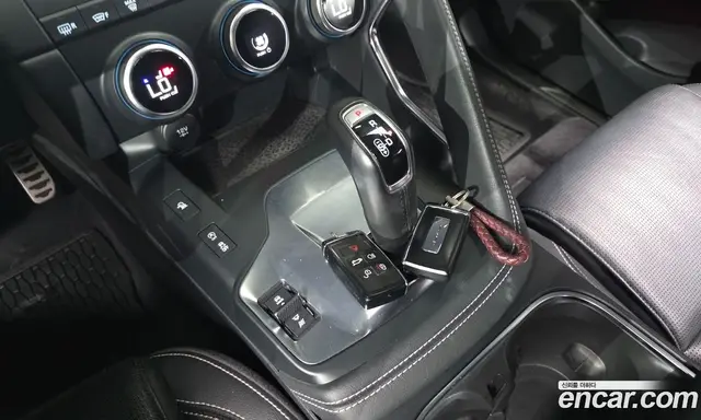 Jaguar E-Pace 2018 2.0 автомат (гидро), миниатюра 12