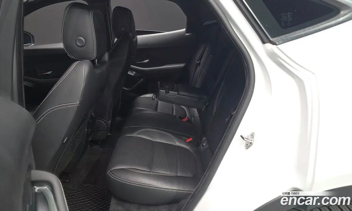 Jaguar E-Pace 2018 2.0 автомат (гидро), фото 18