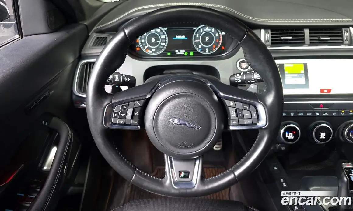Jaguar E-Pace 2018 2.0 автомат (гидро), фото 22
