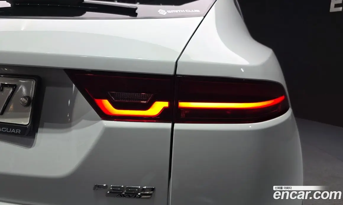Jaguar E-Pace 2018 2.0 автомат (гидро), фото 9