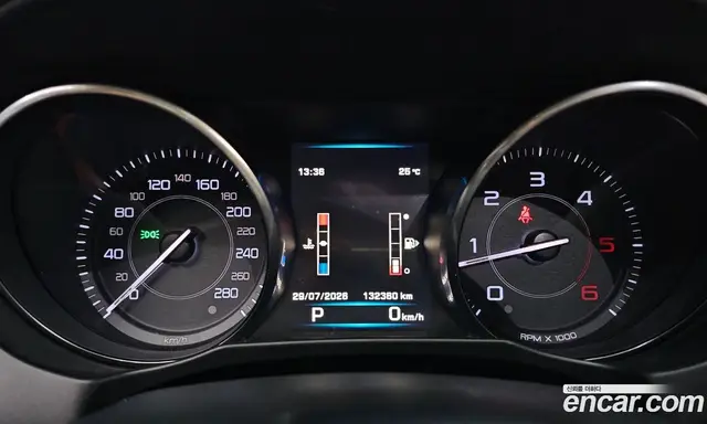 Jaguar XE 2016 2.0 автомат (гидро), миниатюра 8